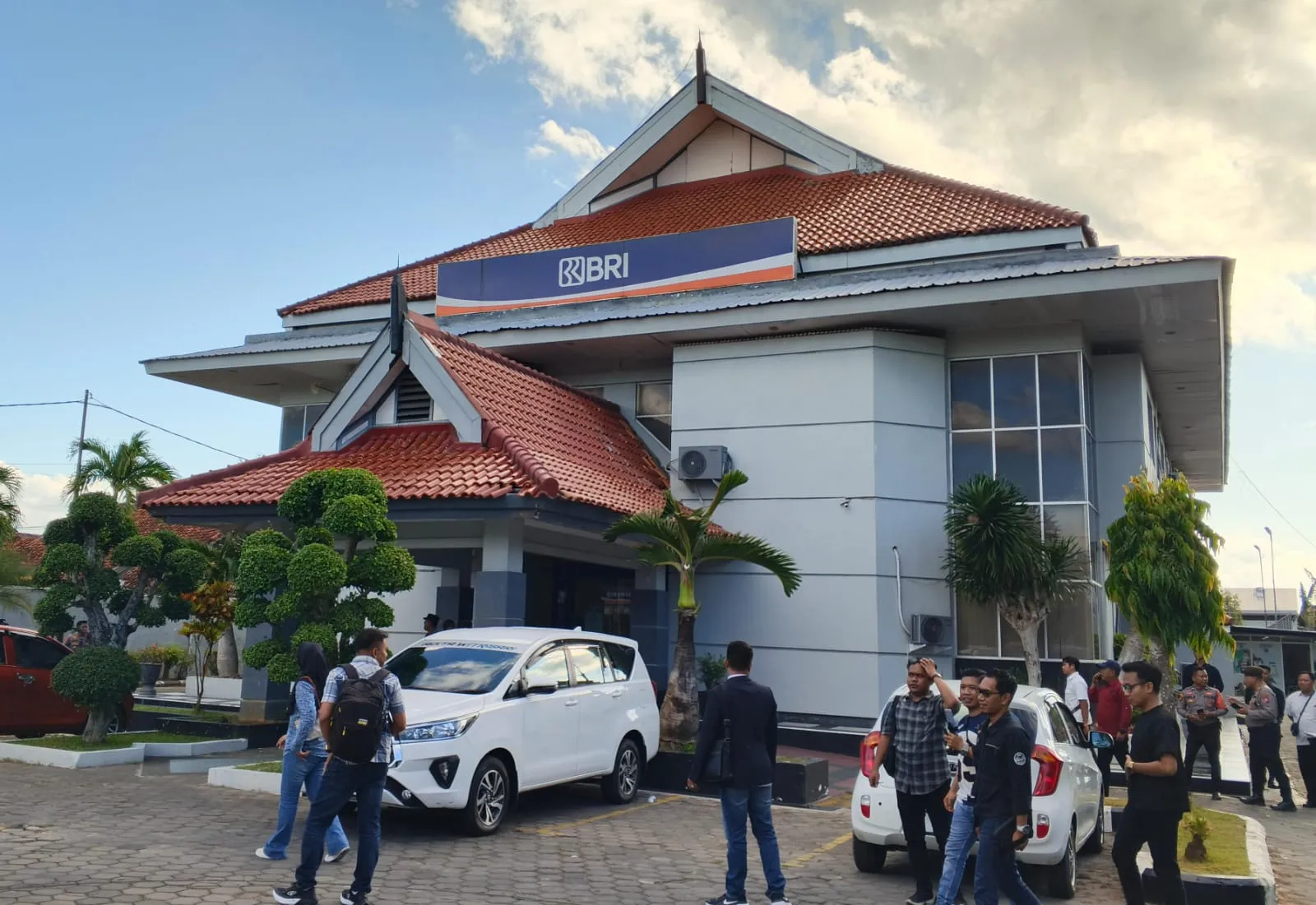 Novi Jadi Tumbal? Dugaan Kasus Berjemaah Kredit BRI Seret Nama Ridwan dan Desy