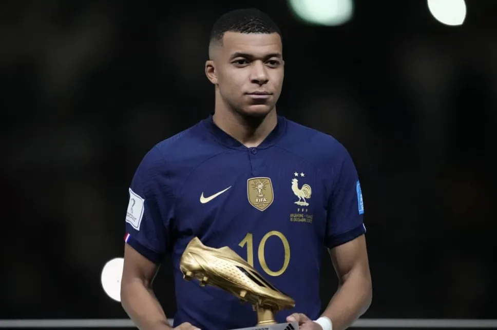 Mbappe Rebut Sepatu Emas Piala Dunia 2026, Messi Gagal Mengejar di Laga Final