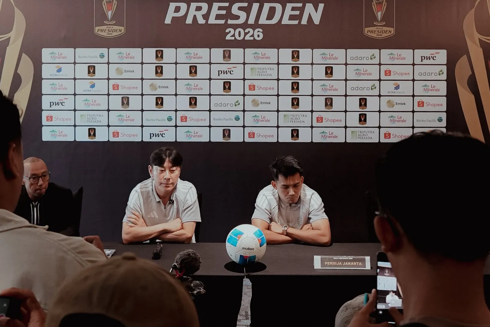 Disanksi 10 Tahun oleh KFA, Shin Tae-yong Justru Pilih Bertahan di Indonesia