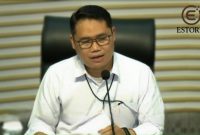 Plt Deputi Penindakan KPK, Asep Guntur Rahayu, saat Konferensi Pers Penetapan 2 Tersangka Kasus Korupsi CSR BI dan OJK, 8 Agustus 2025