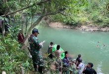 Mayat Pria Mengambang di Sungai Galis Bangkalan