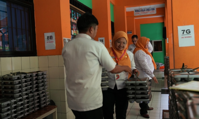 ILUSTRASI. Ribuan Program MBG di Indonesia Bagian Timur Dihentikan Sementara (Sumber: Laman BGN/doc.estoria)